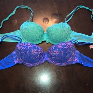 Pink Victoria’s Secret bras
